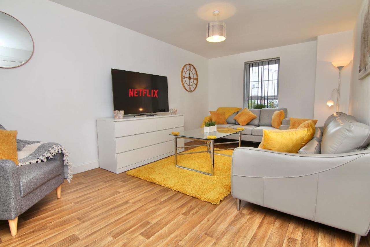 Canalview House - Fully Furnished Coventry City Centre Home Exterior photo