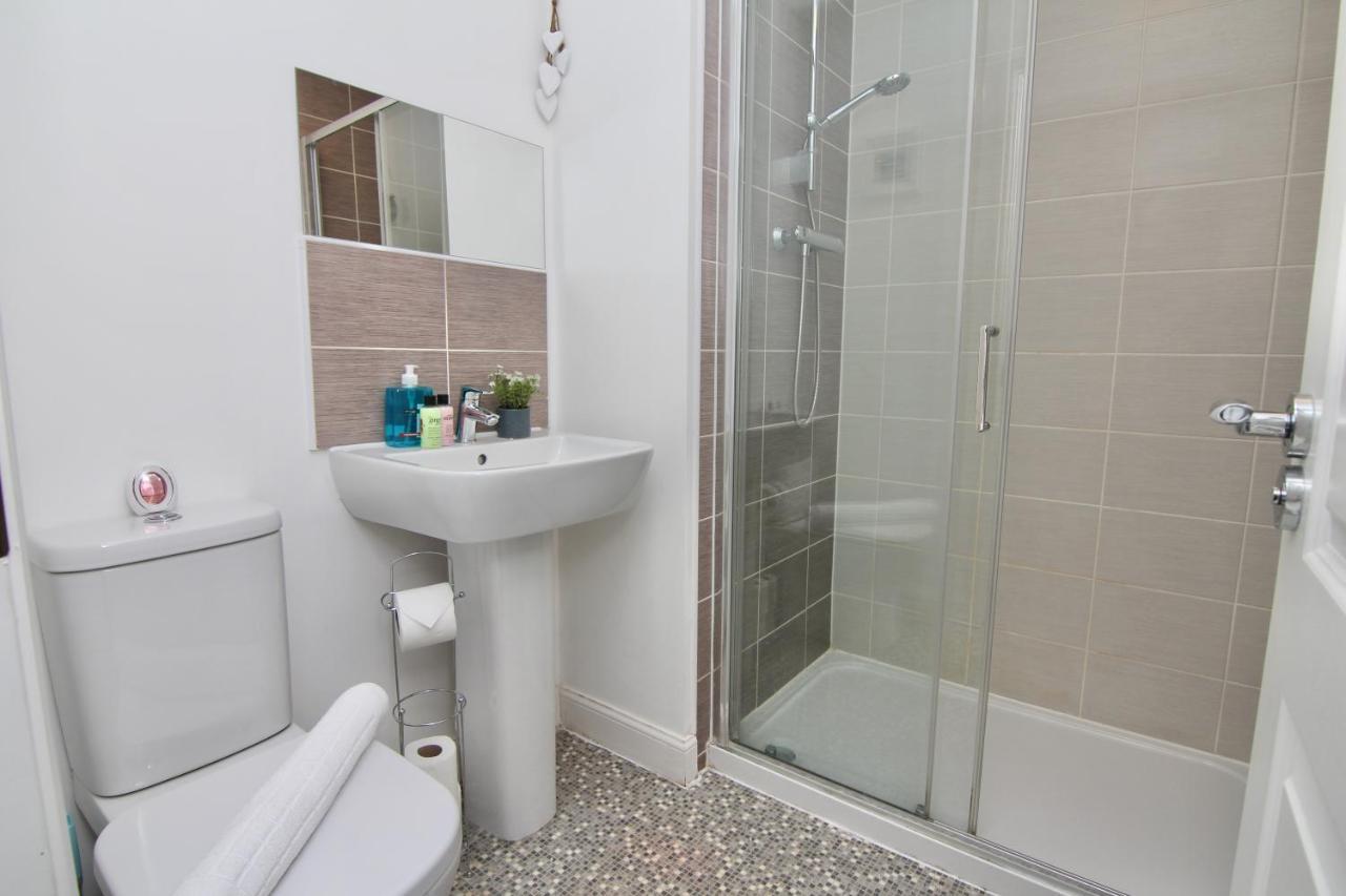 Canalview House - Fully Furnished Coventry City Centre Home Exterior photo