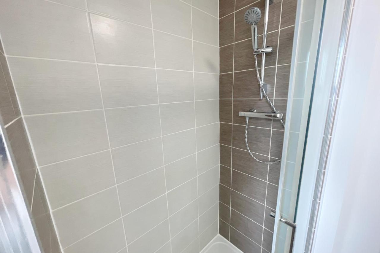 Canalview House - Fully Furnished Coventry City Centre Home Exterior photo