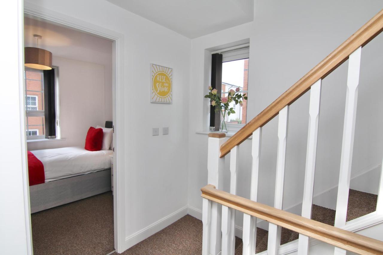 Canalview House - Fully Furnished Coventry City Centre Home Exterior photo